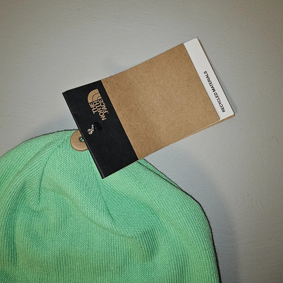 The North Face Men's Dock Worker Recycled Beanie Chlorophyll Green winter hat - Picture 7 of 11
